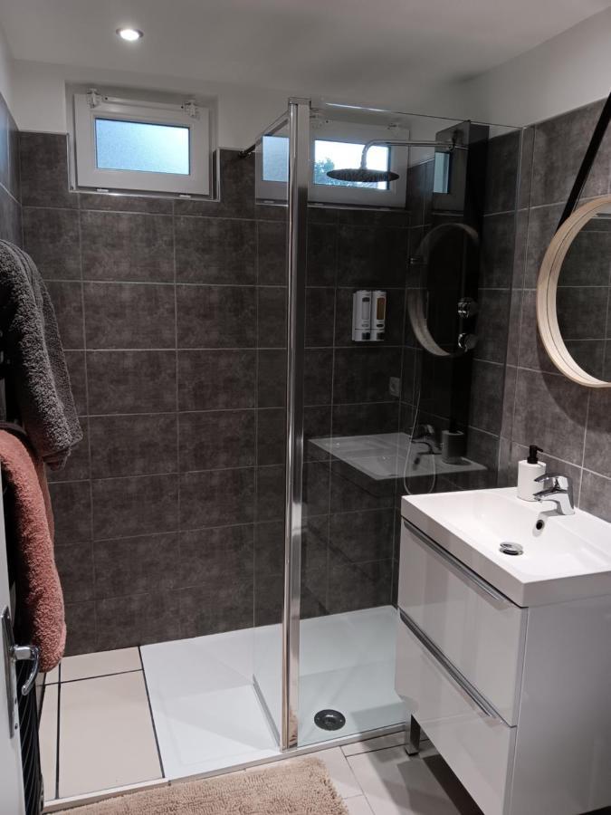 Gite Et Spa Au Secret Du Bonheur Hotel Pouilly-sur-Serre Bagian luar foto